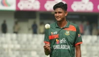বিশ্রাম থেকে ফিরে নাহিদ রানার বিধ্বংসী স্পেল, নিউজিল্যান্ডকে ১৯৮ রানে থামাল বাংলাদেশ