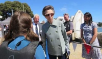 Princess Anne’s Quiet Coastal Visit Speaks Volumes Amid Royal Housing Dispute with Prince Harry