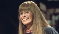 Louise Lasser, Star of 'Mary Hartman, Mary Hartman' and Woody Allen's Former Wife, Dies at 87