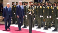 মাহমুদ আব্বাসের সঙ্গে বৈঠক করলেন বাইডেন, ফিলিস্তিনিদের বিক্ষোভ