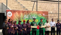 বাংলাদেশ নারী দলের সঙ্গে ক্রিকেট আড্ডা দিলেন ডোনাল্ড লু