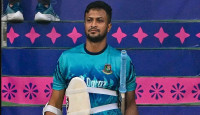 হঠাৎ দেশে ফিরলেন সাকিব, অনুশীলন করলেন মিরপুরে