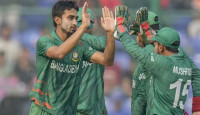 দ্বিতীয় আঘাত তানজিম সাকিবের