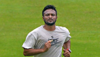 রোববার সংসদ সদস্য নির্বাচিত হয়েই সোমবার অনুশীলনে মিরপুর মাঠে সাকিব