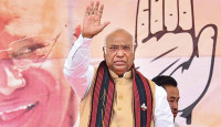 বিজেপি বিরোধী জোট ‘ইন্ডিয়া’র চেয়ারপারসন হলেন মল্লিকার্জুন খাড়গে