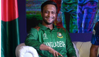তিনটি আসনের জন্য আওয়ামী লীগের মনোনয়ন ফরম কিনেছেন সাকিব