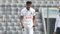 টাইগারদের বোলিং দাপটে ২১৪ রানে অলআউট আয়ারল্যান্ড