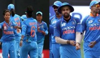 ভারতের নারী ক্রিকেটাররা পুরুষদের সমান ম্যাচ ফি পাবেন
