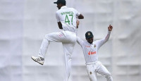 আফগানিস্তানের ইনিংস ১৪৬ রানেই গুটিয়ে গেলো
