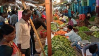ভারতে খাদ্য মূল্যবৃদ্ধি ৬ শতাংশ হতে পারে, উদ্বেগ বাড়ছে গ্রাম নিয়েও
