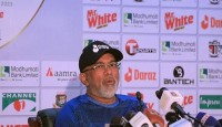 ইংলিশদের বিপক্ষে টাইগারদের আক্রমণাত্মক দেখতে চান হাথুরুসিংহে