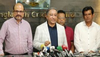 কোচ চন্ডিকা হাতুরুসিংহের যোগ্য সহকারি খুঁজছে বিসিবি