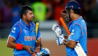 দেশ নয়, রায়নার কাছে ধোনির প্রাধান্যই বেশি