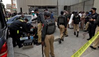 পাকিস্তানে পুলিশ দপ্তরে সন্ত্রাসী হামলা, নিহত বেড়ে ১০