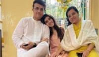 মাকে নিজের কাছে আসতে না করলো সৌরভ কন্যা
