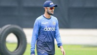 রাতে দেশে ফিরছেন সাকিব আল হাসান