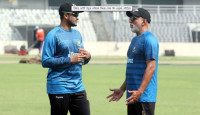 টাইমড আউট ইস্যুতে সাকিবের সিদ্ধান্ত মানতে পারেননি কোচ হাথুরু সিংহে