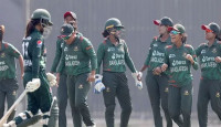 পুরুষ ক্রিকেটাররা যেখানে ব্যর্থ সেখানে নারী দল সাফল্য এনে দিয়েও বেতন পাচ্ছেন না
