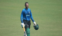 অনুশীলনে ফিরেছেন মাহমুদউল্লাহ