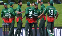 এশিয়া কাপে বাংলাদেশ দুর্বল দল, তিন ওভারে ৪০ রান করার সামর্থ্য নেই: তাপস বৈশ্য