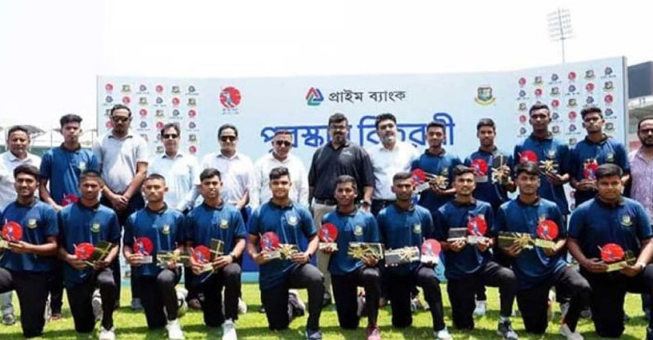 বৃত্তি পেলো সেরা ১৫ জন স্কুল ক্রিকেটার