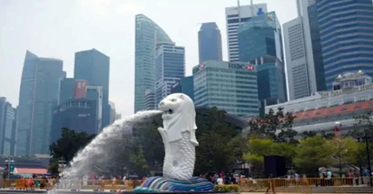 ৬০ বছরে সিঙ্গাপুরের উত্থান-পতনের গল্প: ঝলমলে সাফল্য, সামনে বড় পরীক্ষা!