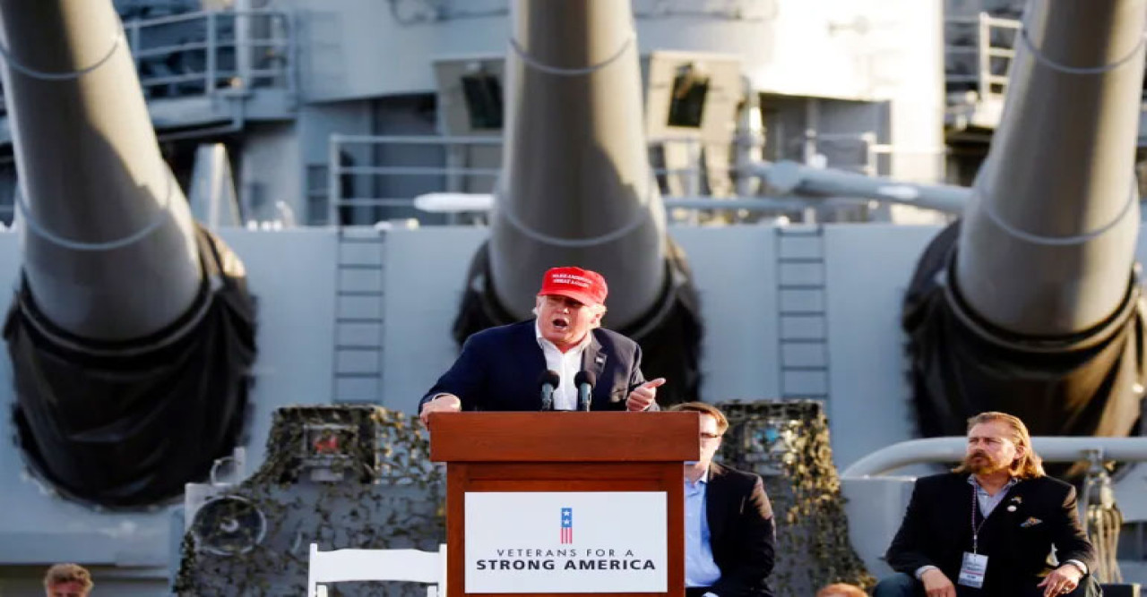 অস্ট্রেলিয়ার এক ব্যবসায়ীর কাছে মার্কিন পরমাণু সাবমেরিনের গোপন তথ্য ফাঁস করেছেন ট্রাম্প