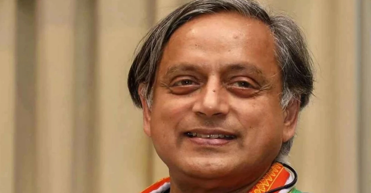 ডাকসুতে শিবিরের অপ্রত্যাশিত জয়ে কংগ্রেস নেতা শশী থারুরের তীব্র উদ্বেগ প্রকাশ
