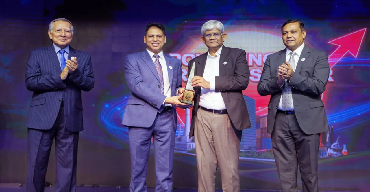 দ্বিতীয়বার সেরা ব্যবসা প্রতিষ্ঠান সম্মাননা পেল ওয়ালটন, দেশের গৌরব ছড়িয়ে দিচ্ছে বিশ্ববাজারে