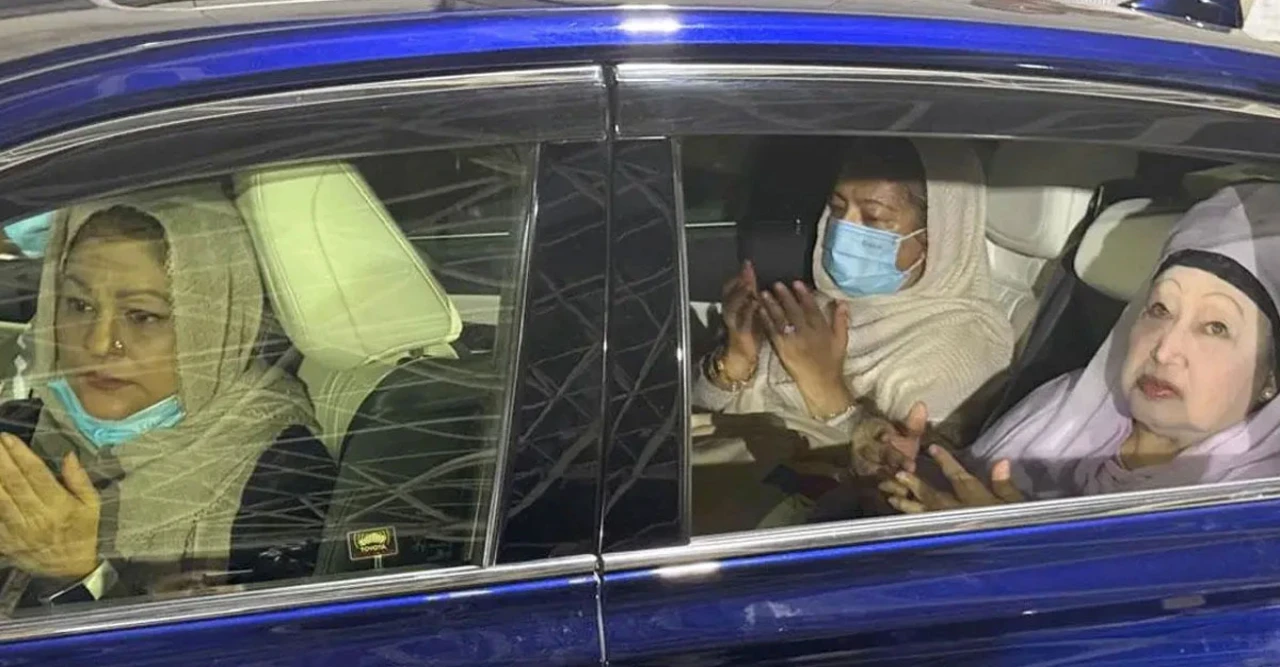 ৭ বছর পর খালেদা জিয়া শহীদ জিয়াউর রহমানের মাজার জিয়ারত করলেন