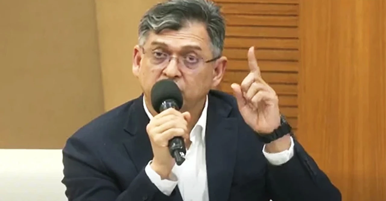 গণভোটের নামে জাতীয় নির্বাচন পেছানোর চেষ্টা, বিএনপির সালাহউদ্দিন আহমদের মন্তব্য