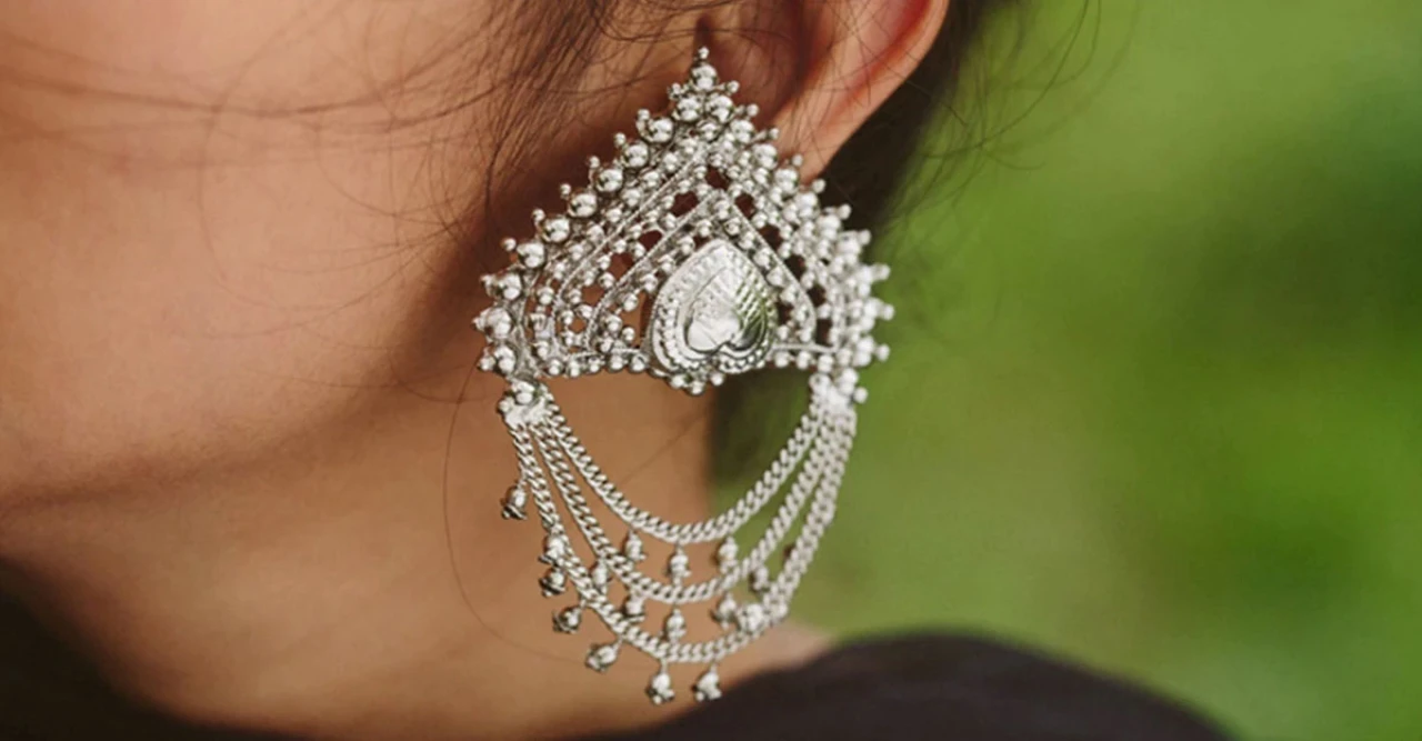 স্বর্ণের রেকর্ডের পর রুপার দামেও ইতিহাস, প্রতি আউন্সে চড়া দামের অঙ্ক নতুন রেকর্ড