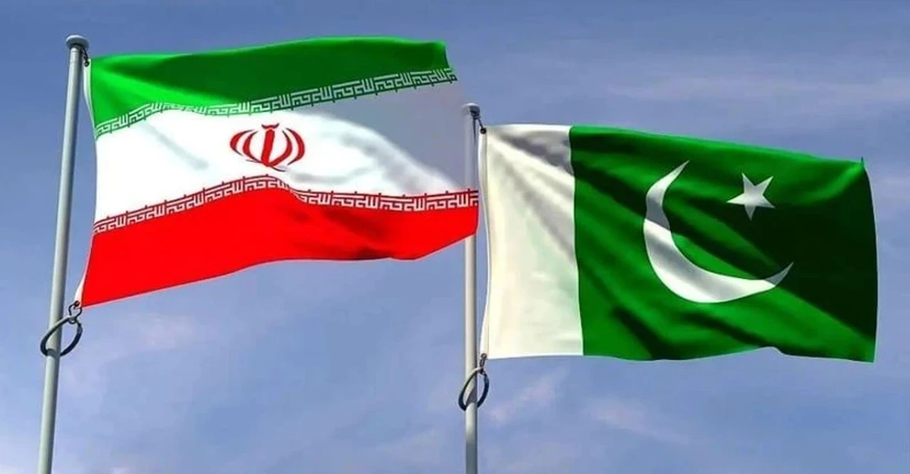 ইরান-পাকিস্তানের নতুন দোস্তি: বার্টার বাণিজ্যে ঝড়! জাহাজ লাইন চালু হচ্ছে