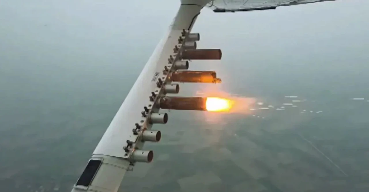 দিল্লির আকাশে আইআইটি কানপুরের 'জাদু' ফেল! কৃত্রিম বৃষ্টি তৈরি করতে ব্যর্থ হল ক্লাউড সিডিং মিশন"