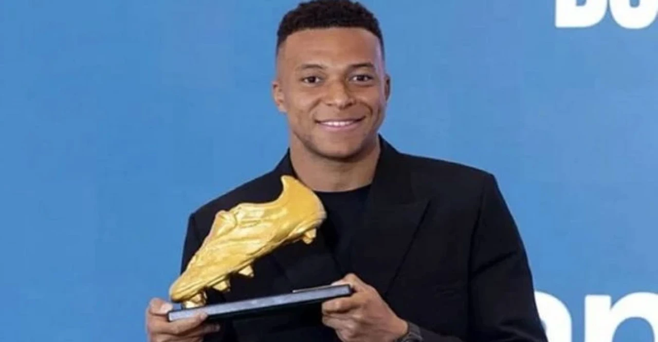 রিয়াল মাদ্রিদে অভিষেক মৌসুমেই ইউরোপিয়ান গোল্ডেন বুট জয়, ইতিহাস গড়লেন এমবাপ্পে