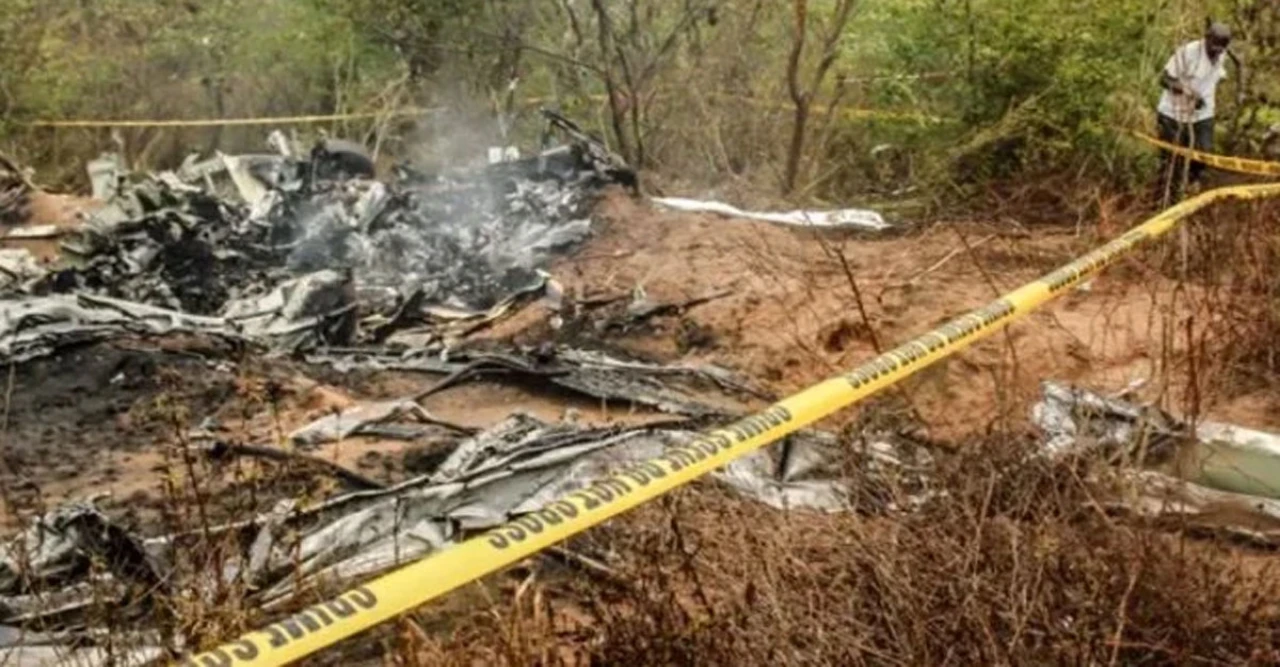  কেনিয়ায় সাফারি প্লেন ক্র্যাশ, নিহত ১১! হাঙ্গেরি-জার্মান নাগরিকসহ সকলেই মারা গেছেন