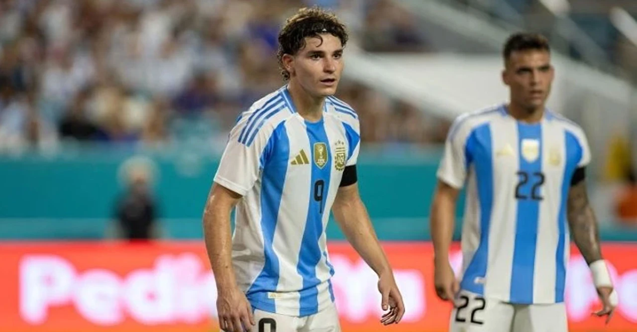 ভ্যাকসিন না নেওয়ায় আর্জেন্টিনার তিন তারকা বাদ! বিশ্বচ্যাম্পিয়ন দলের শেষ ম্যাচে বড় ধাক্কা
