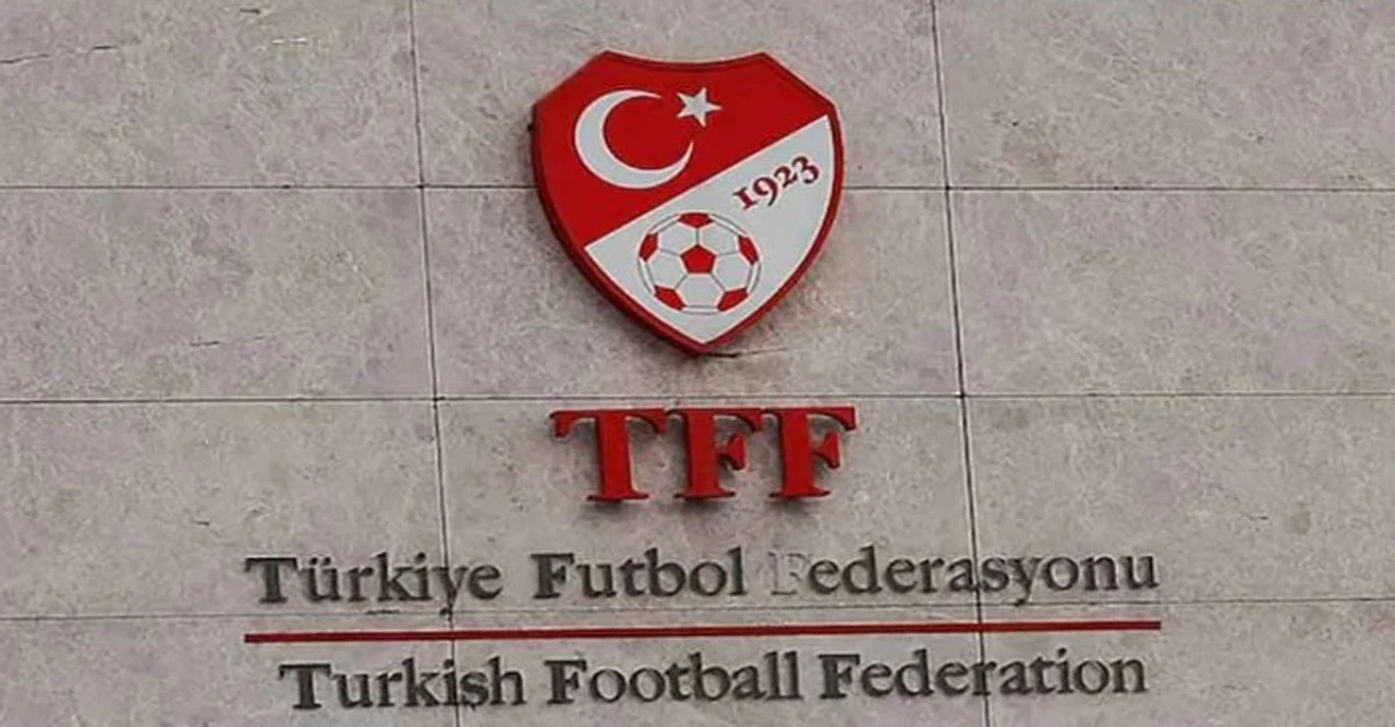 ভয়াবহ কেলেঙ্কারি! ৬ রেফারি পুলিশ হেফাজতে, বাজি ধরার প্রমাণ মেলায় হাজারো ফুটবলার নিষিদ্ধ