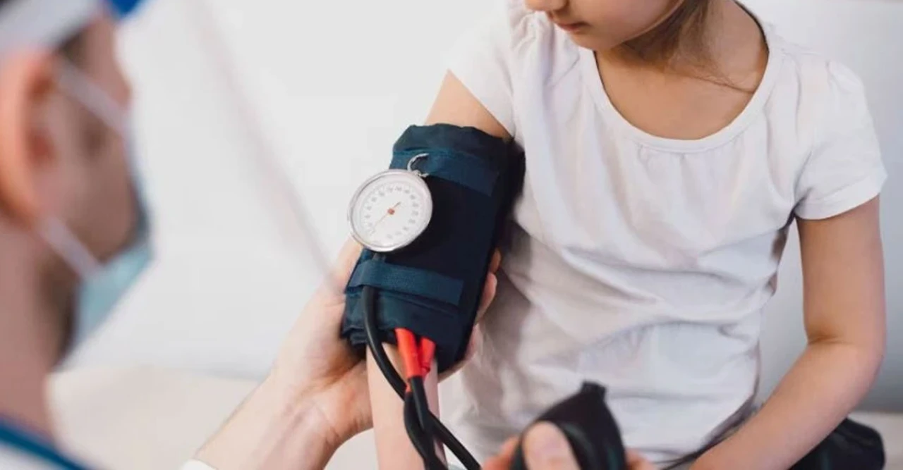 শিশুদের উচ্চ রক্তচাপ ২০ বছরে দ্বিগুণ! ভবিষ্যতে হার্টের ঝুঁকি বাড়ছে, সতর্ক হোন আজই