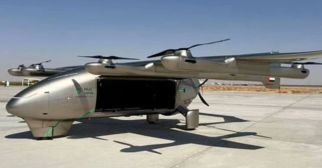 দুনিয়ায় হৈচৈ: আমিরাতের প্রথম হাইব্রিড কার্গো বিমান ‘হেলি’ উড়ল চমকে গেল বিশ্ব!