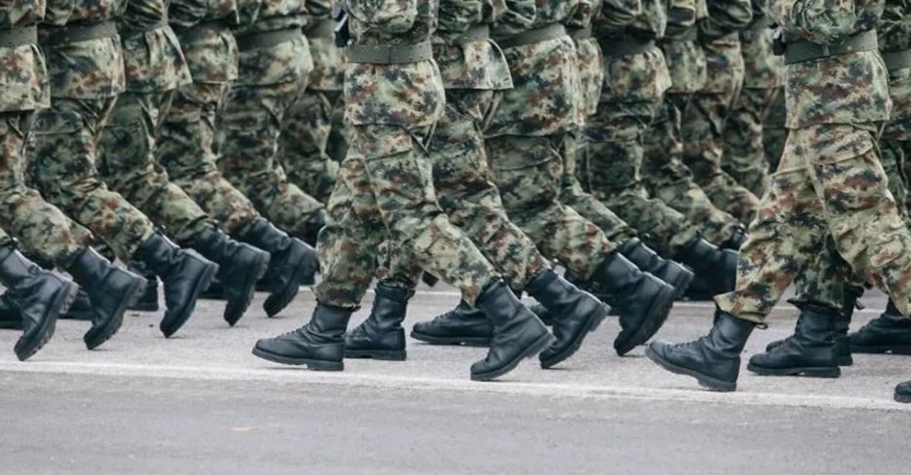 ইউরোপে যুদ্ধের আতঙ্কে জার্মানির চমক! ১৮ বছরেই বাধ্যতামূলক সেনা প্রশিক্ষণ, সম্মানি ৭ লাখ টাকা 