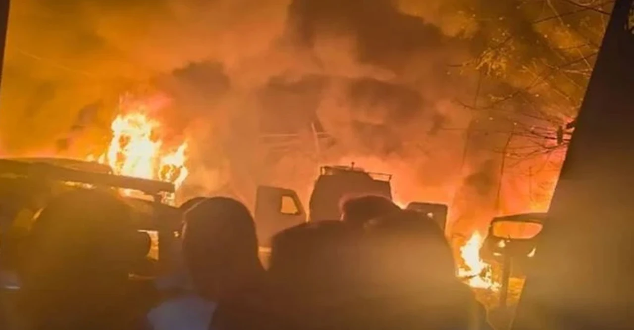 শ্রীনগর থানায় রাতের আতঙ্ক! বিস্ফোরণে ৭ মৃত্যু, ৩০ আহত—ভয়ঙ্কর দুর্ঘটনার কারণ ফাঁস