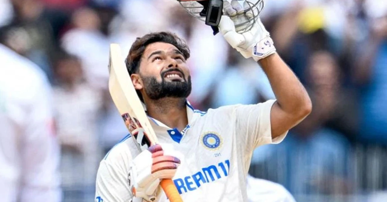 ইতিহাস গড়লেন রিশাভ পান্ত! সেহওয়াগকে পিছনে ফেলে টেস্টে সর্বোচ্চ ছক্কার মালিক