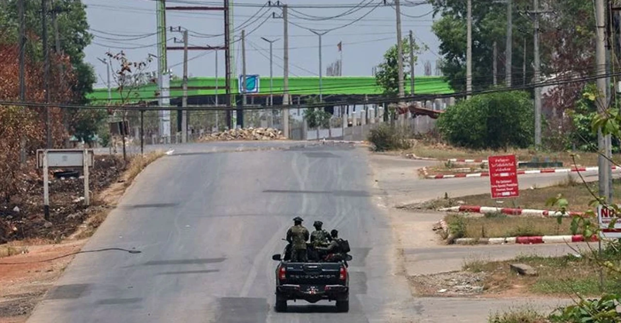 জান্তা শাসনের ৩৫ বছর পর মডং শহর দখল করে নিল কারেন বিদ্রোহীরা