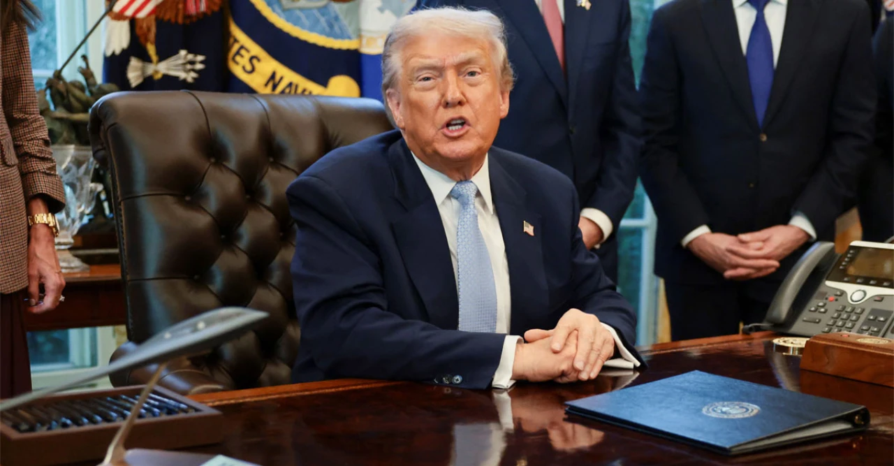 মাদকের বিরুদ্ধে যুদ্ধ: "প্রয়োজনে মেক্সিকোতে সামরিক হামলা চালাবো!" ট্রাম্পের ভয়ঙ্কর হুঁশিয়ারি!