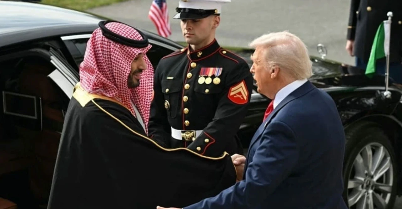 'দুধেল গাভী'ই থাকবে সৌদি আরব! ট্রাম্পের বক্তব্য নিয়ে সোশ্যাল মিডিয়ায় তীব্র সমালোচনা