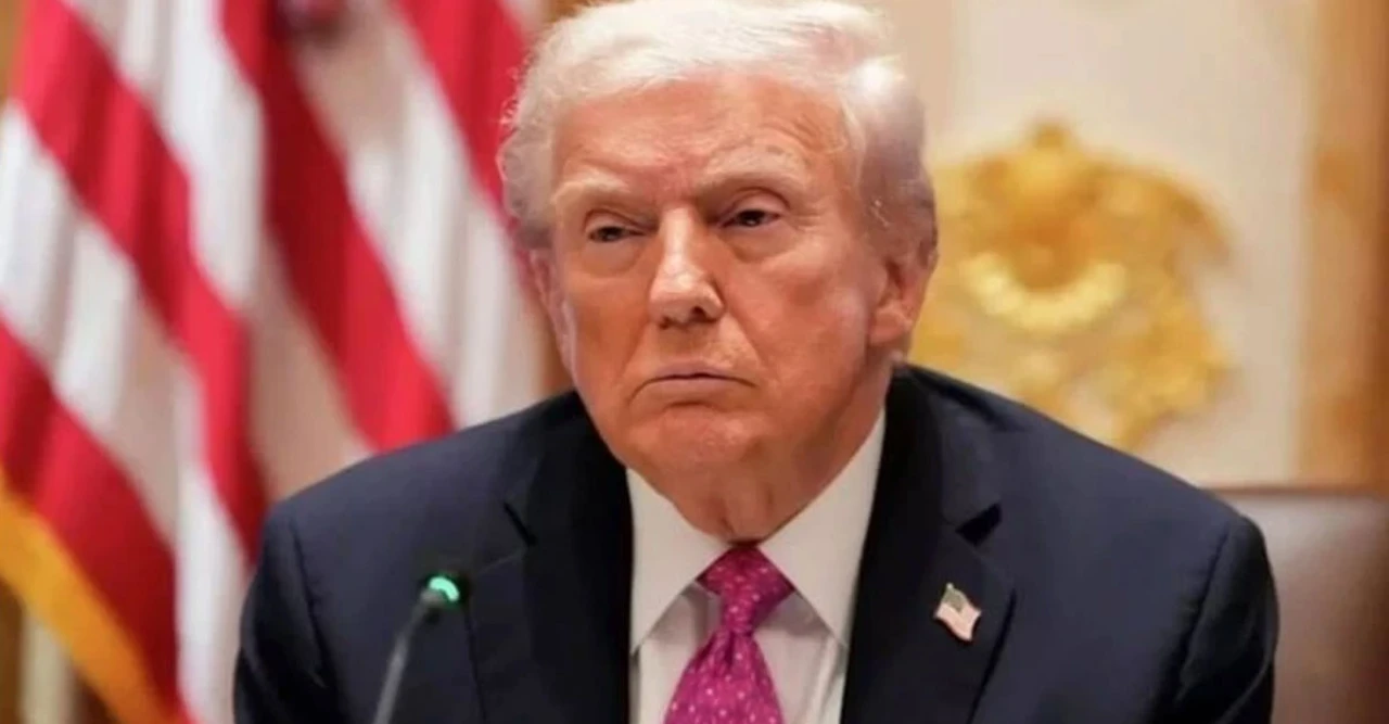 ‘অকৃতজ্ঞ’ ইউক্রেন! রাশিয়া যুদ্ধ থামাতে ব্যস্ত ট্রাম্প প্রশাসন, ক্ষুব্ধ ট্রাম্পের বিস্ফোরক মন্তব্য