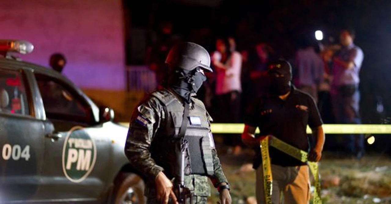 মেক্সিকোয় রক্তারক্তি! মাদক কার্টেলের সাথে সংঘর্ষে নিহত ১৩, উদ্ধার ৯ জিম্মি