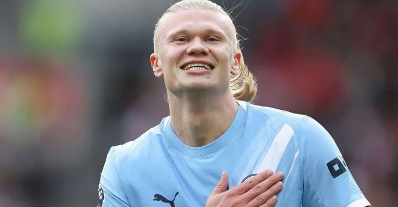 ১৬ ম্যাচে ২৬ গোল করেও সন্তুষ্ট নন! হলান্ডের চোখে দুই মহাতারকা কেউ তাঁদের ধারেকাছেও যেতে পারবে না