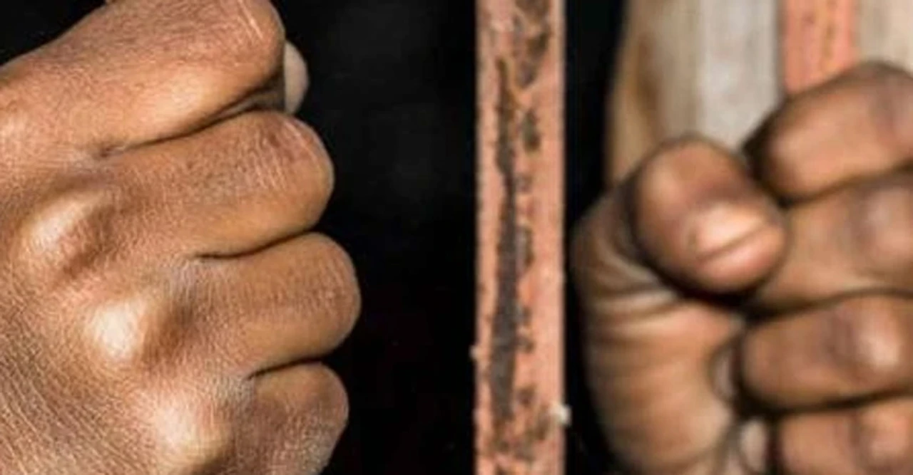 ৩০ বছর ধরে পরমাণু গোপন তথ্য পাচার! ভুয়া বিজ্ঞানীর কোটি কোটি টাকার ফাঁদ, দেখুন কীভাবে